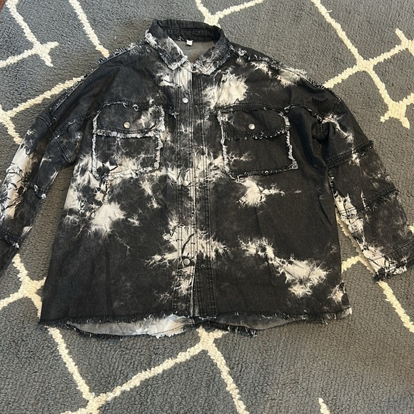 Elan Women’s Distressed Frayed Rock and Roll Jacket - Picture 3 of 7